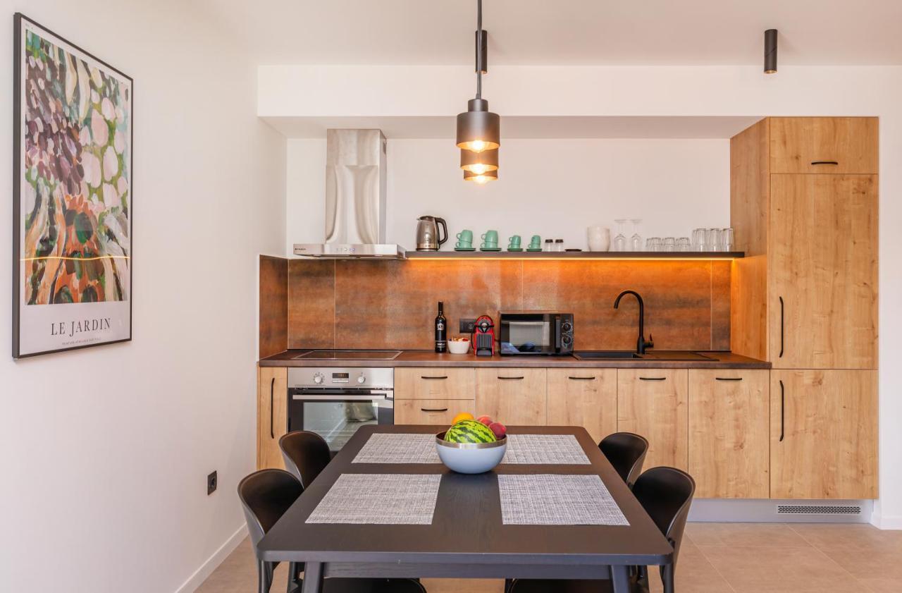Blacksmith Apartments By Duhomes Dubrovnik Bagian luar foto